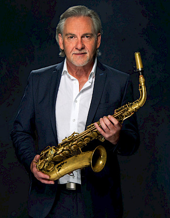 Andreas Pasternack mit Saxophon